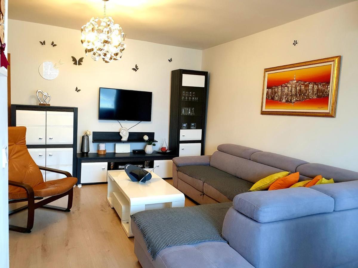 Lav Apartment Rovinj Exterior photo